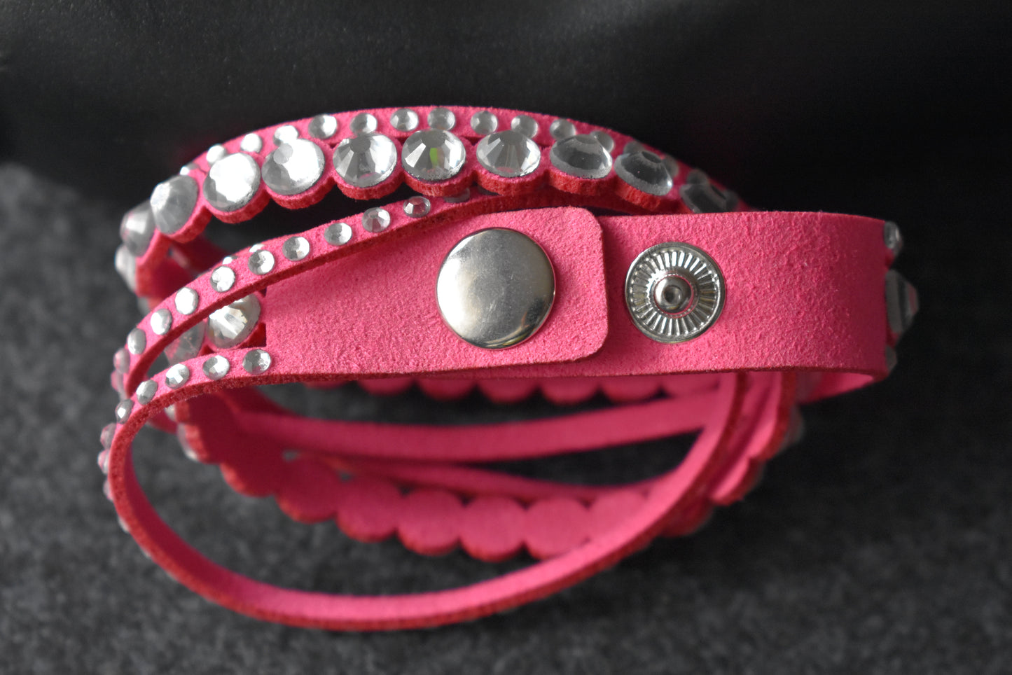 Wickelarmband mit großen Glitzersteinen verschiedene Farben