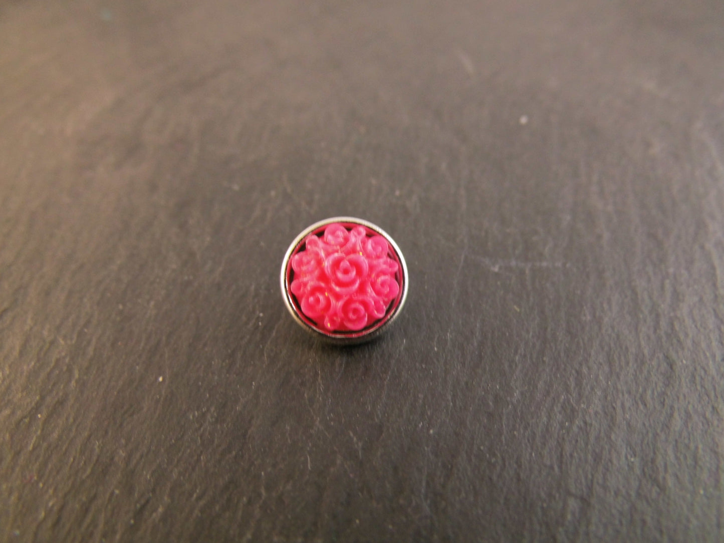 Mini Click Button Blüte verschiedene Farben