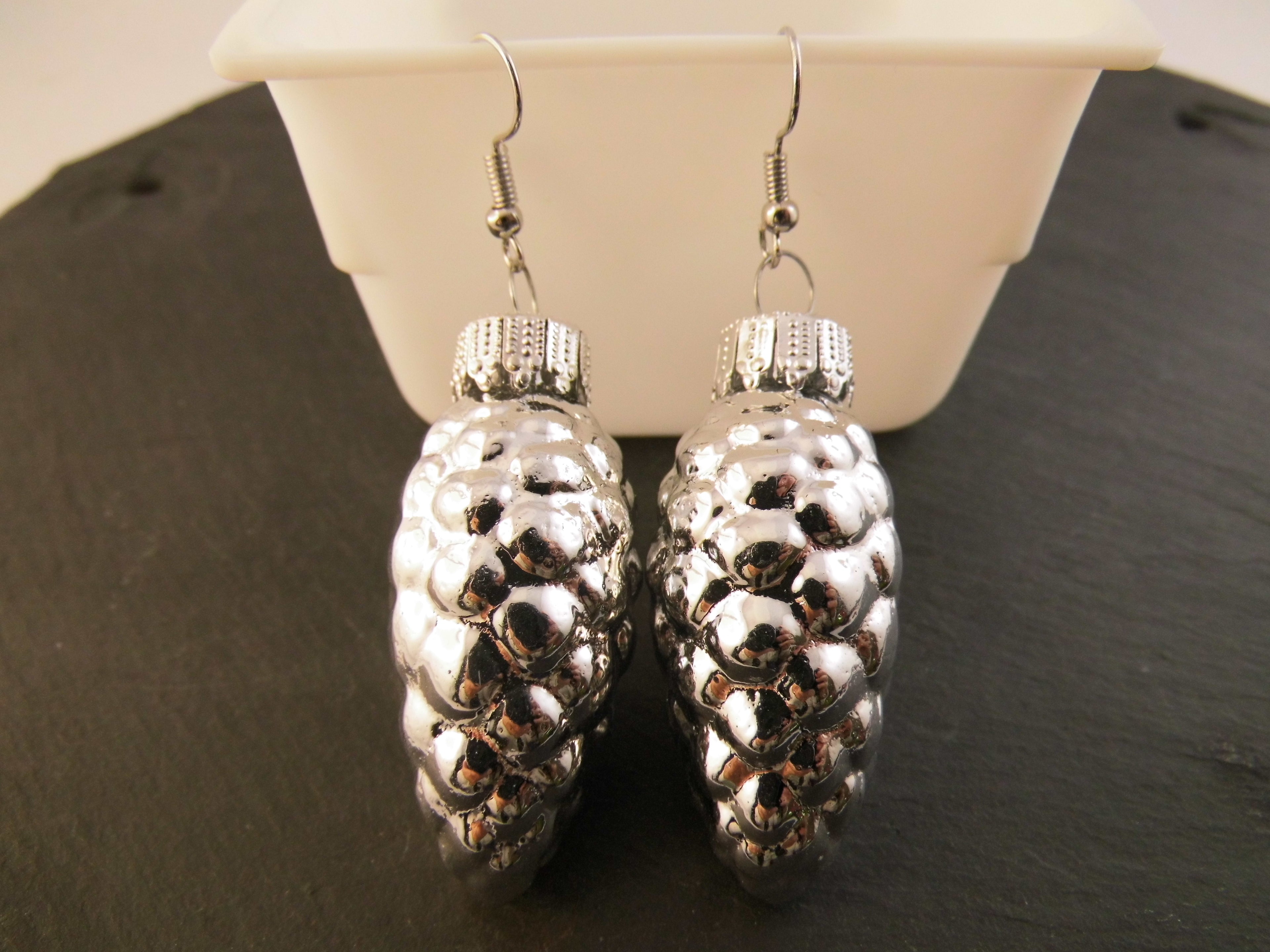 Weihnachtskugel Ohrringe Glas Zapfen verschiedene Farben