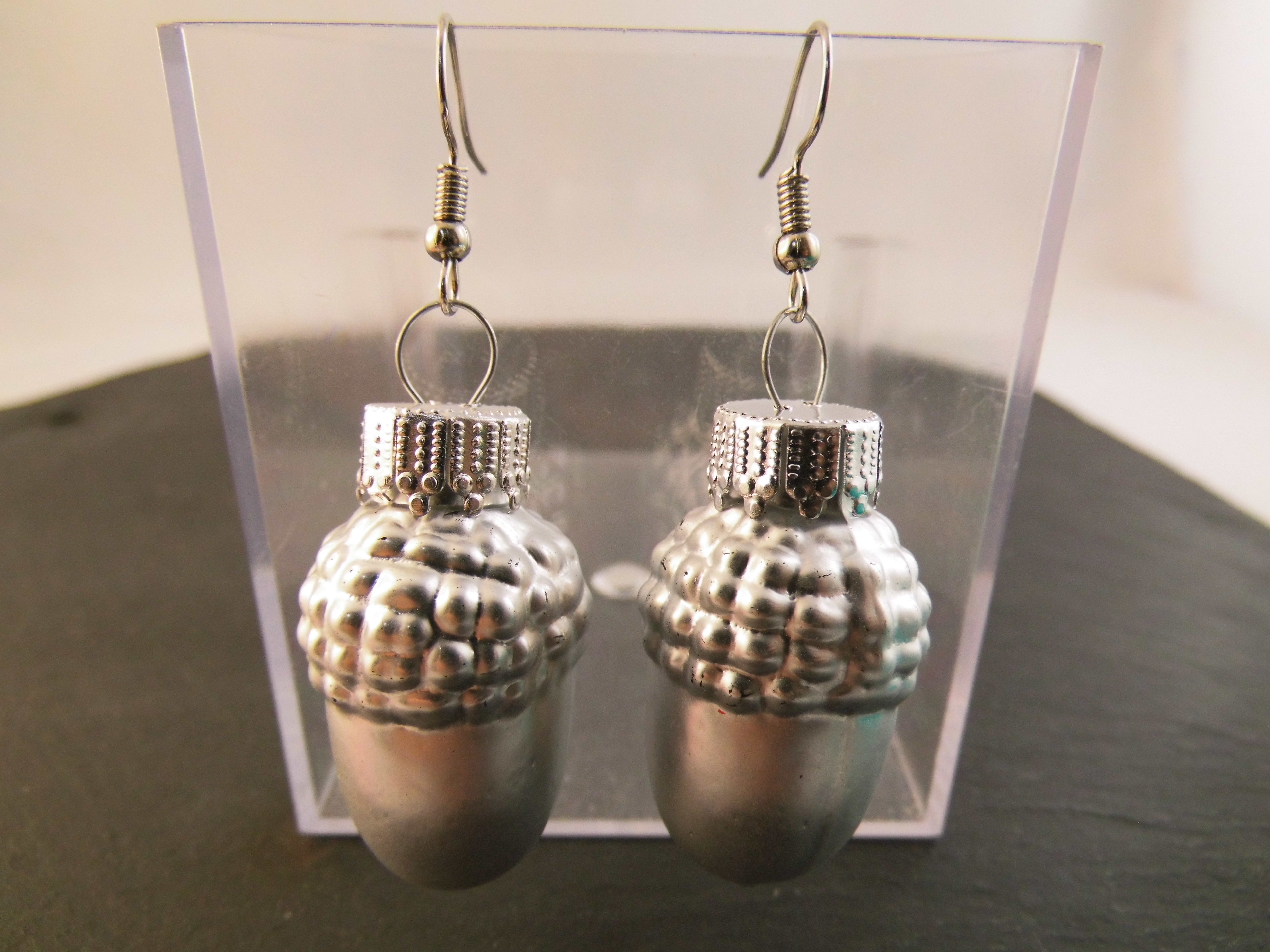 Weihnachtskugel Ohrringe Glas Eicheln verschiedene Farben