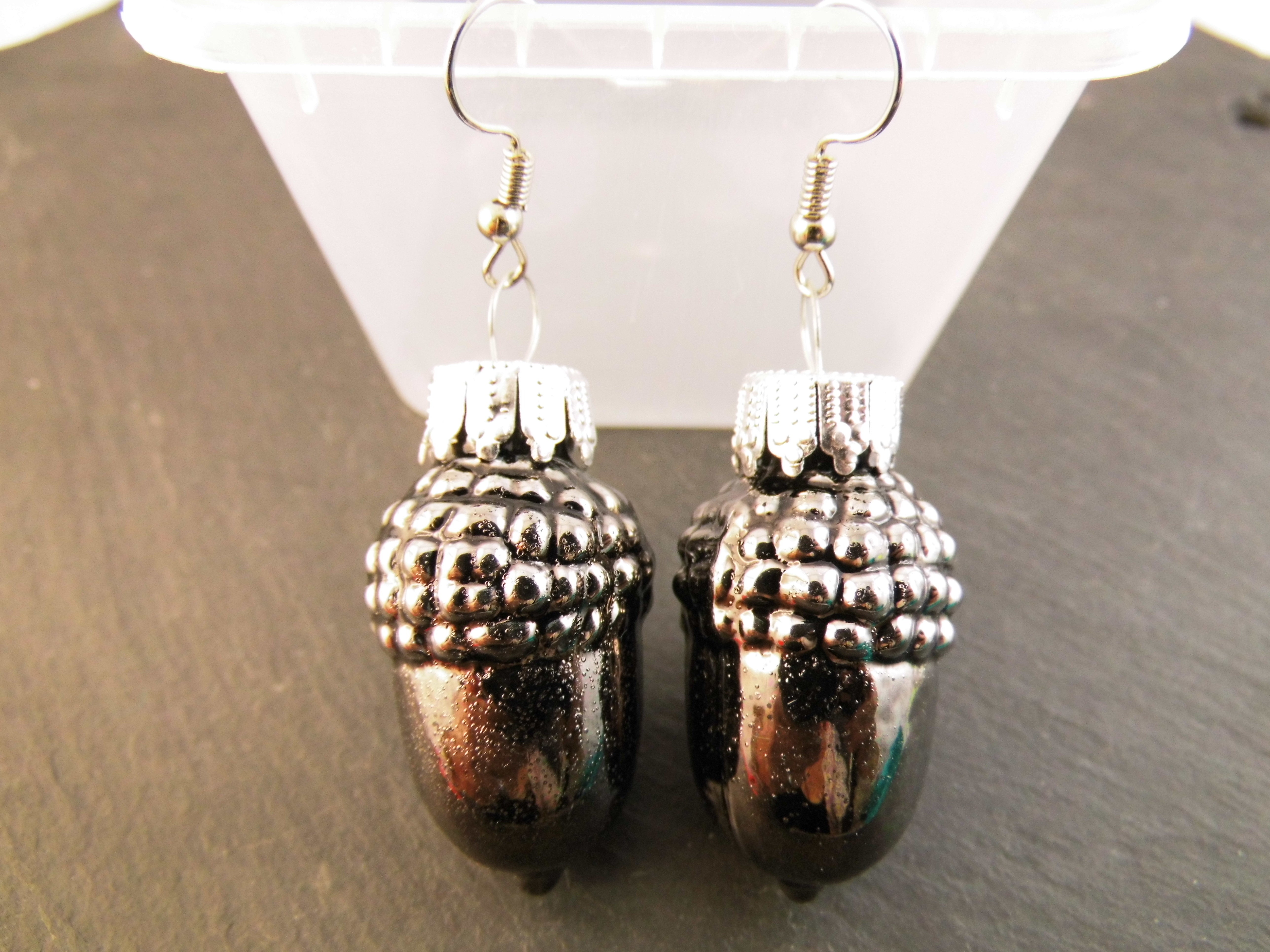 Weihnachtskugel Ohrringe Glas Eicheln verschiedene Farben