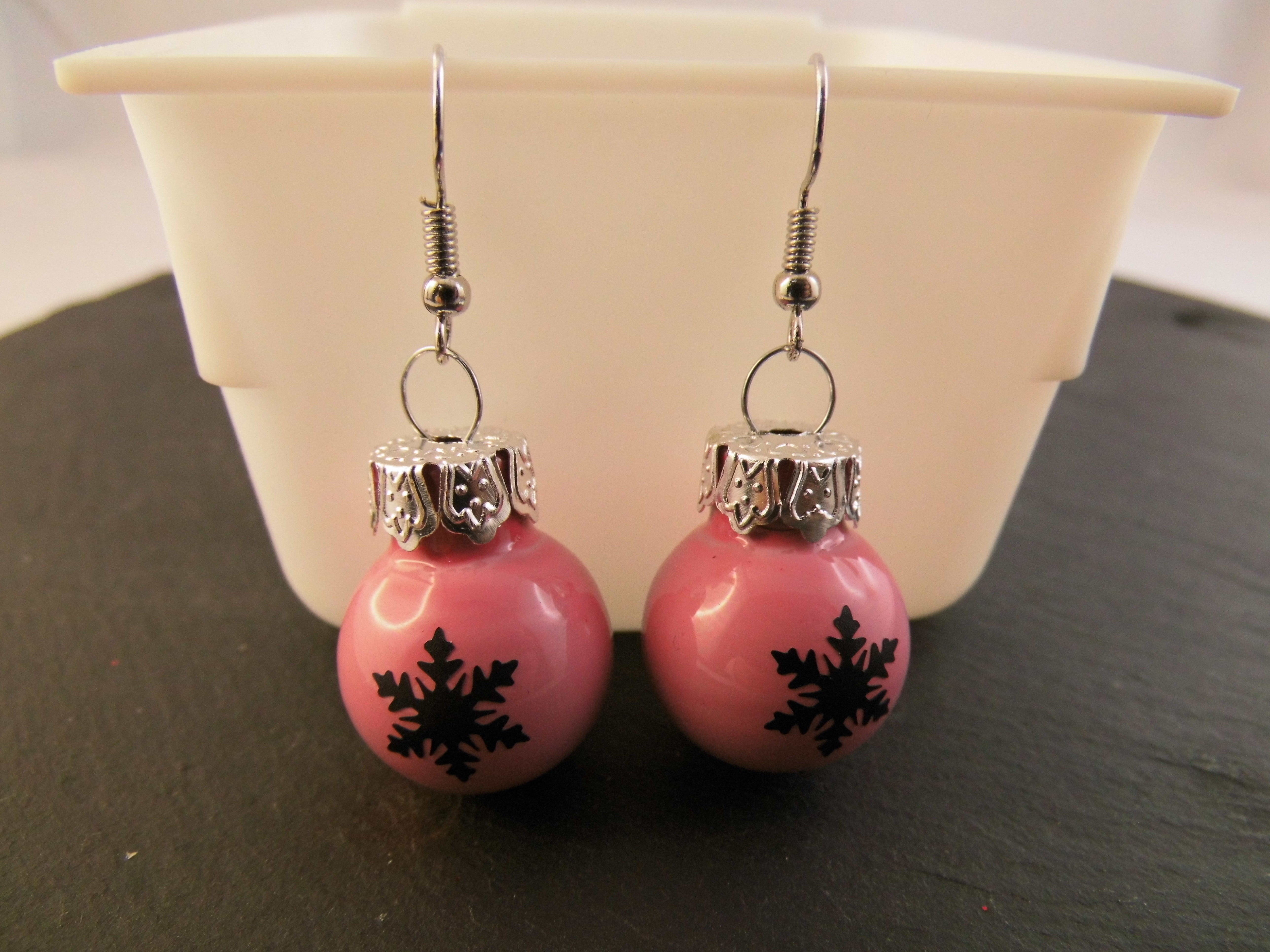 Weihnachtskugel Ohrringe Glas 2 cm verschiedene Motive und Farben