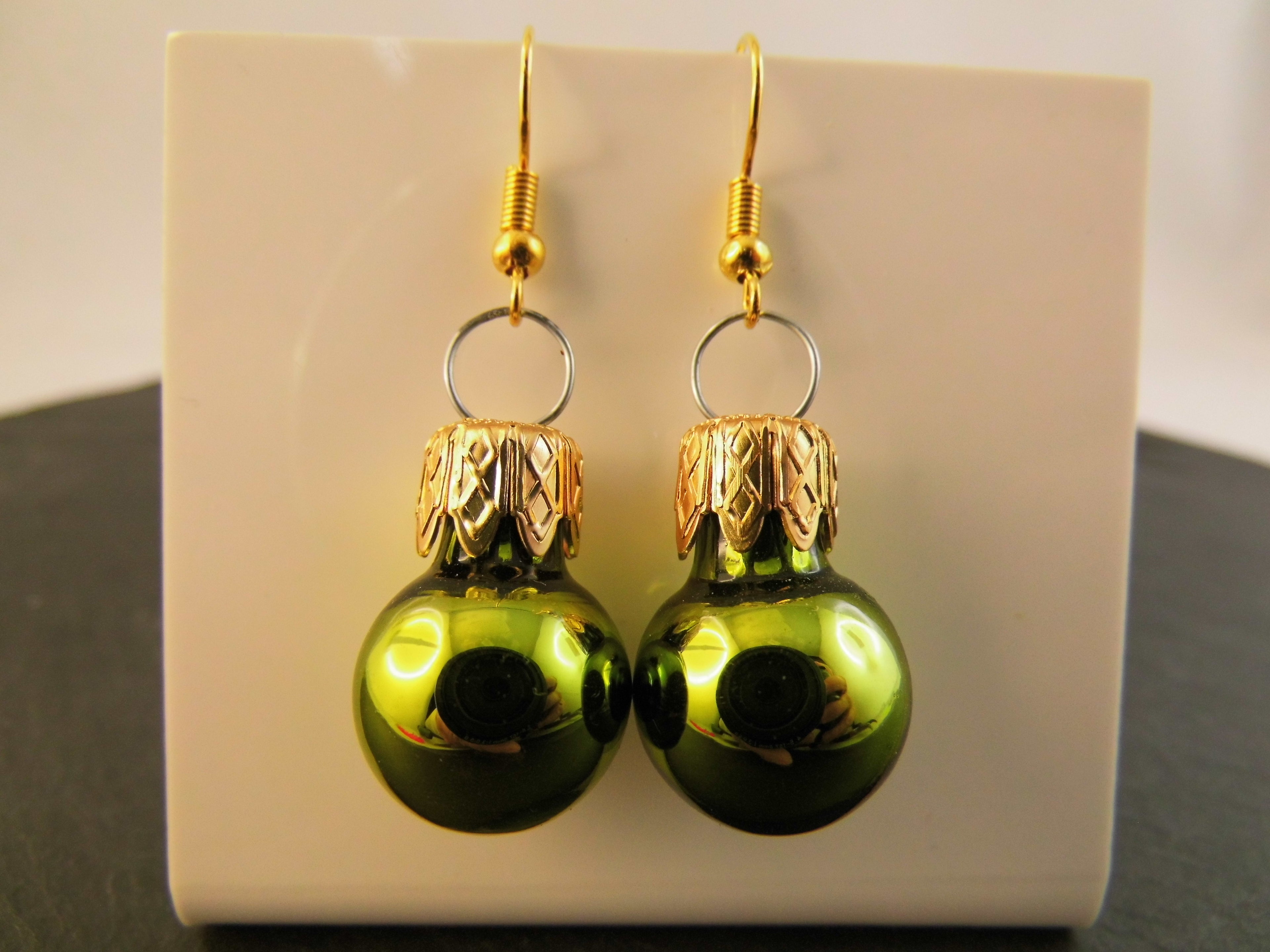 Weihnachtskugel Ohrringe Glas Mini 1,5 cm verschiedene Farben