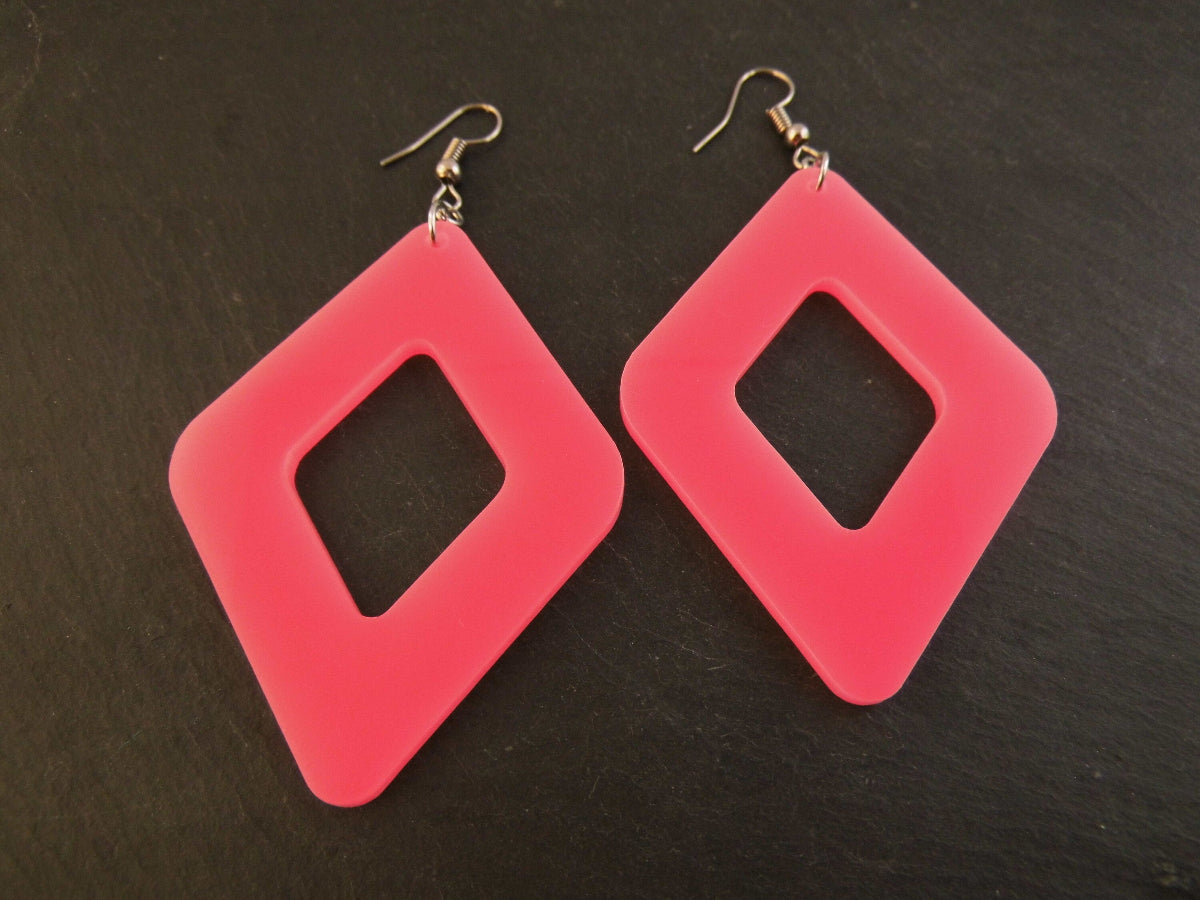 statement-ohrringe-vintage-80er jahre-neon-pink-xxl-eckig-silber-edelstahl